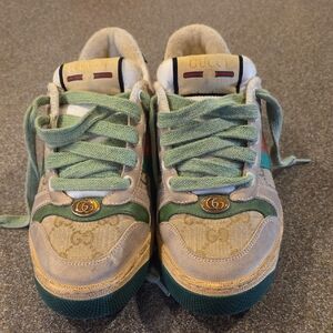 Gucci Women's Sneakers in Green and Beige